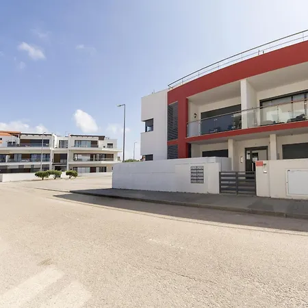 Apartment Bica 7 - 2br, Pool, 5 Min To Baleal *