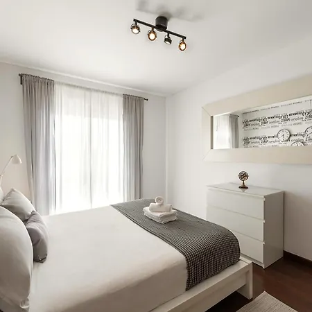 Bica 7 - 2br, Pool, 5 Min To Baleal Apartment *