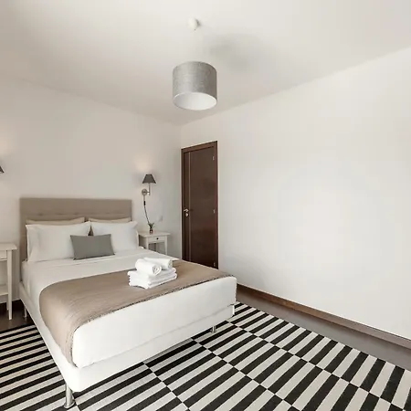 Apartment Bica 7 - 2br, Pool, 5 Min To Baleal Ferrel (Leiria)